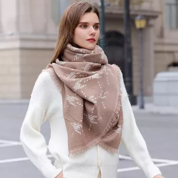 Classic Houndstooth Wrap Scarf with Cashmere-Feel